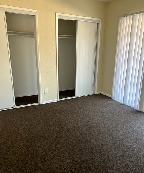 Del Rosa Palms Apartments — Photo 22