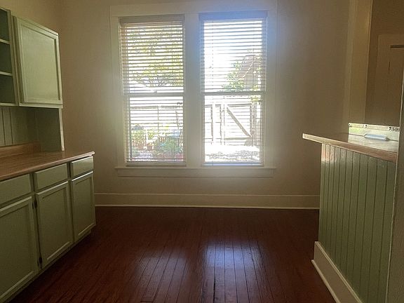 Breakfast area with built-in cabinets