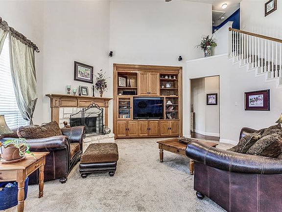 5th image of 6615 Baycrest Cir