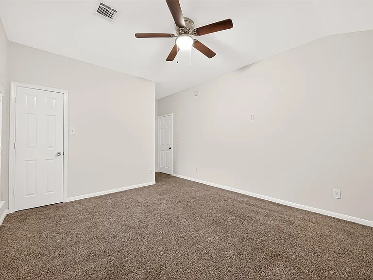 22303 Naple Hollow Ln — Photo 38