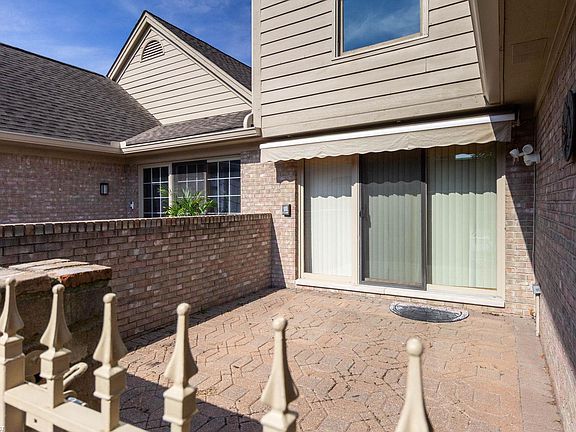 5th image of 42857 Christina Dr #118