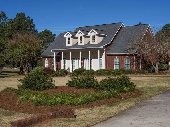 711 Worthington Cir, Fort Valley, GA 31030