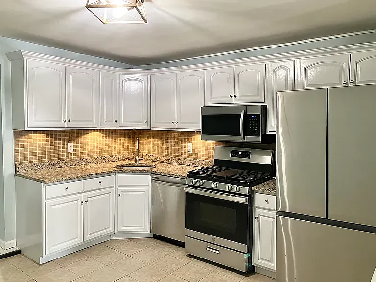 140 Beacon Ave #F1 — Photo 5