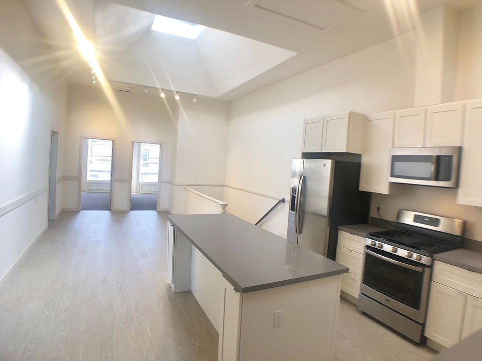 1st image of 2800-2802 21st St