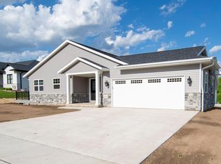 2501 Stoney Brook Ct, Manitowoc, WI 54220