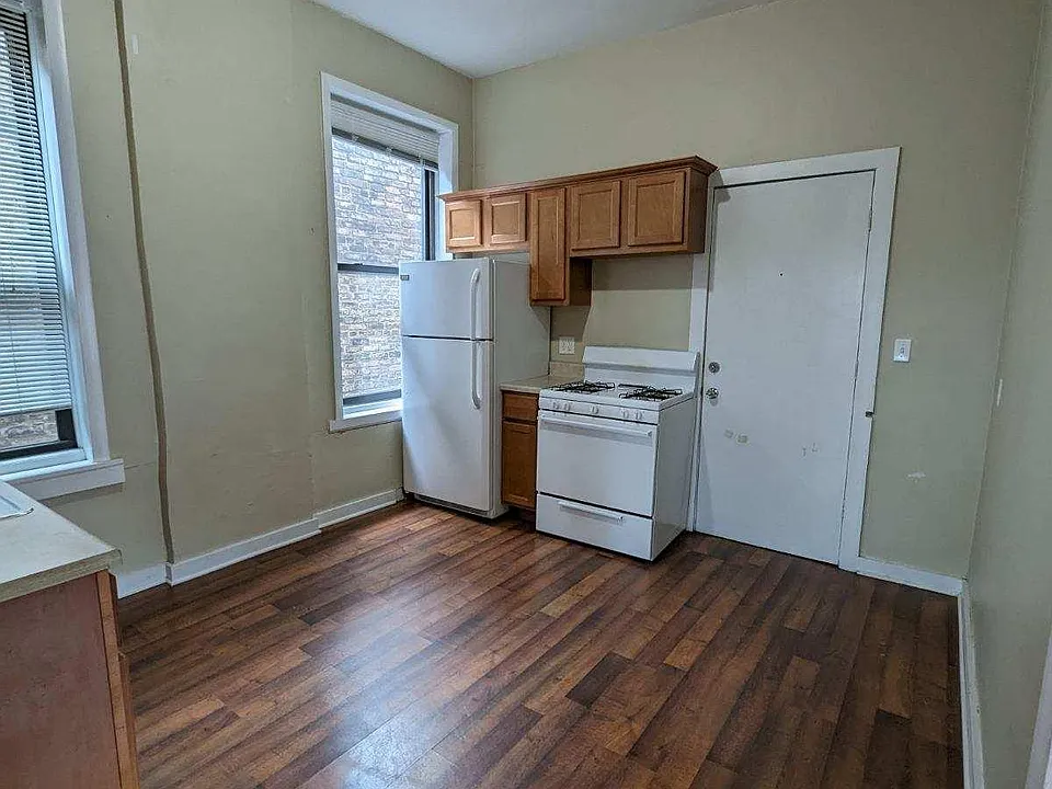 3112 N Western Ave #2F