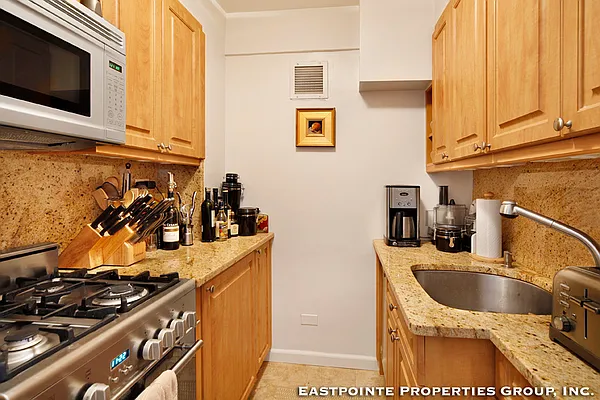 Rented by Eastpointe Residential Inc | media 3