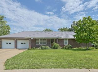 714 Pierson St, Excelsior Springs, MO 64024