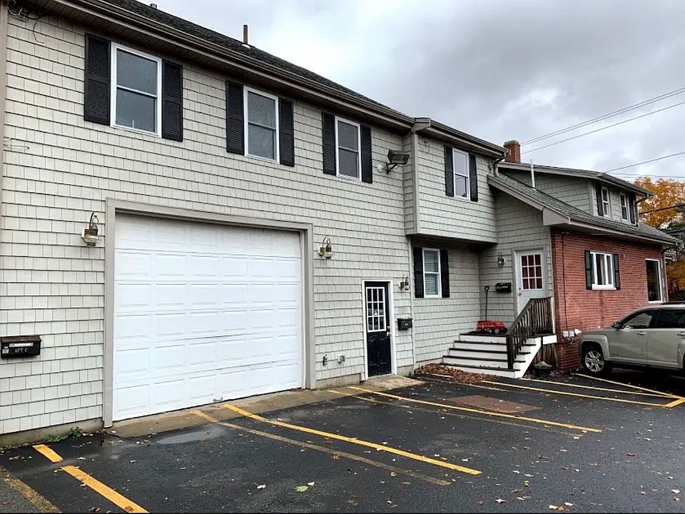 1st image of 723 Washington St APT B