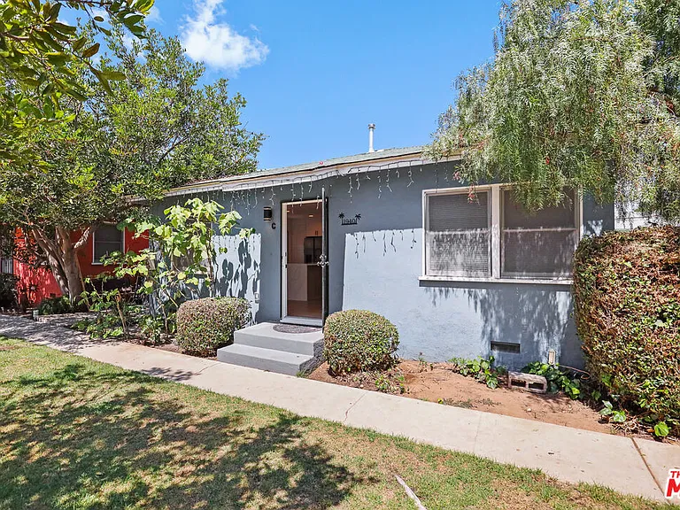 1944 Cloverfield Blvd #B — Photo 19