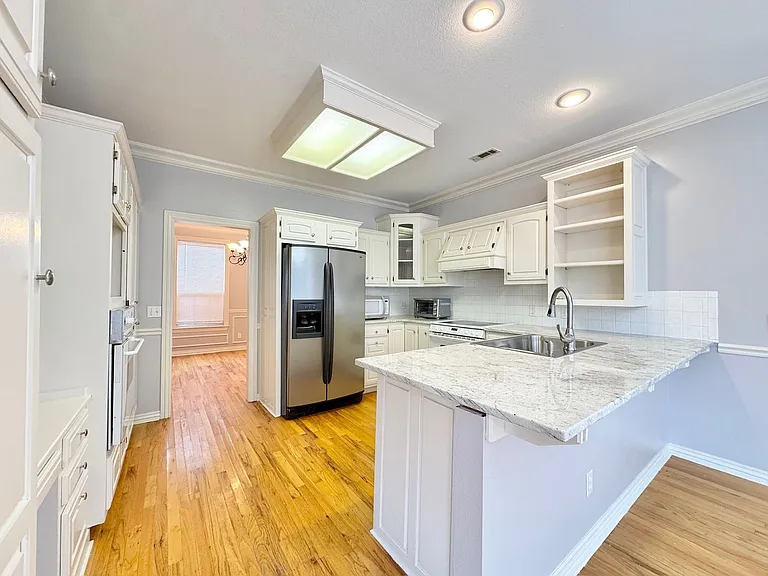 3834 E Chadwick Dr — Photo 9