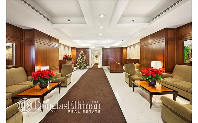 Sold by Douglas Elliman | media 24