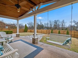 312 Meandering Dr, Lebanon, TN 37090