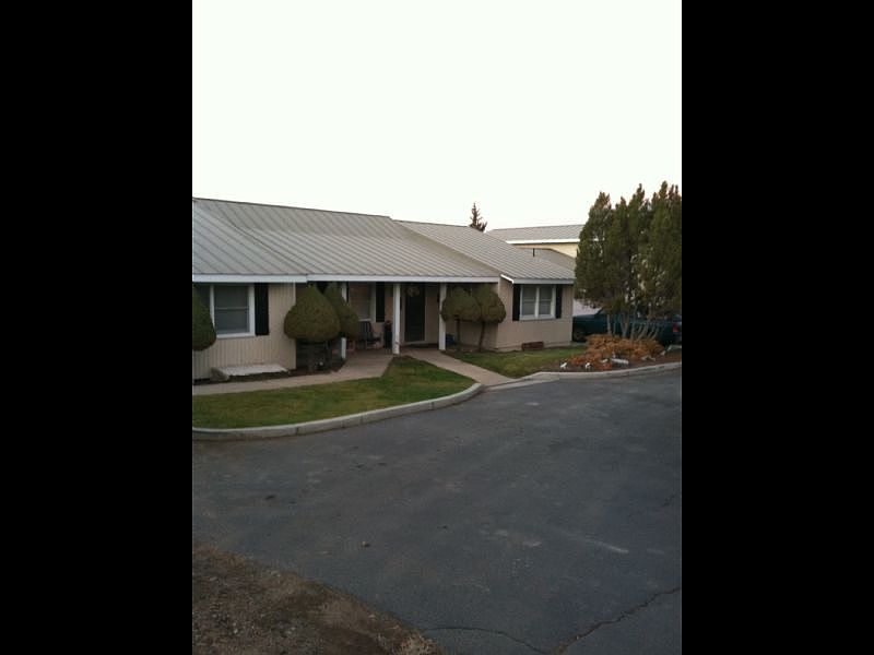 1st image of 4207 SW Reservoir Dr
