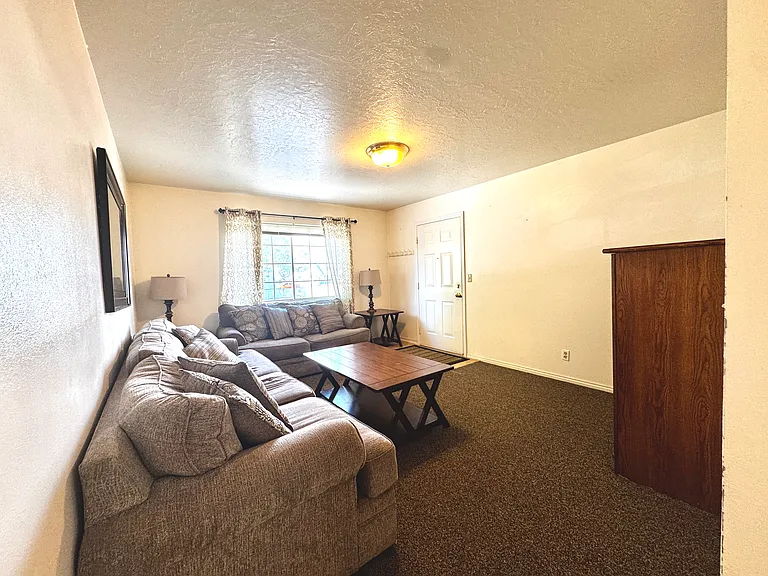 536 N 600 E — Photo 11