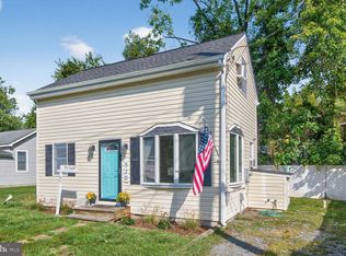 520 Ark Haven Rd, Tracys Landing, MD 20779