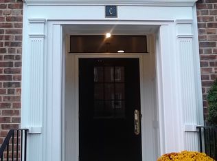 195 N Village Ave APT 25C, Rockville Centre, NY 11570