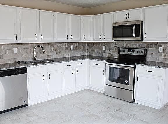 2nd image of 708 Priscilla Ln