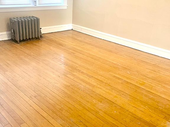 5th image of 8002 S Marshfield Ave #2