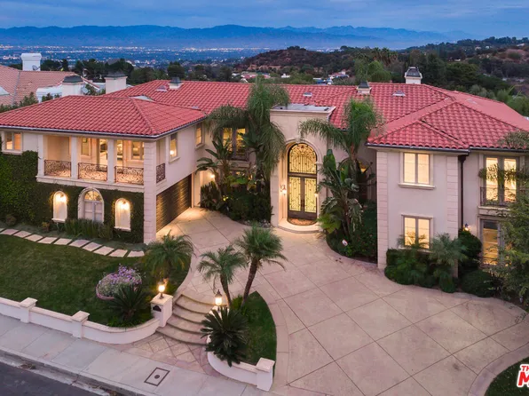 3016 Elvido Dr, Los Angeles, CA 90049