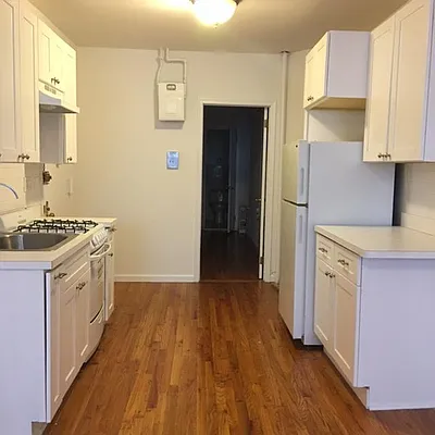 Rented by Keller Williams NYC | media 23