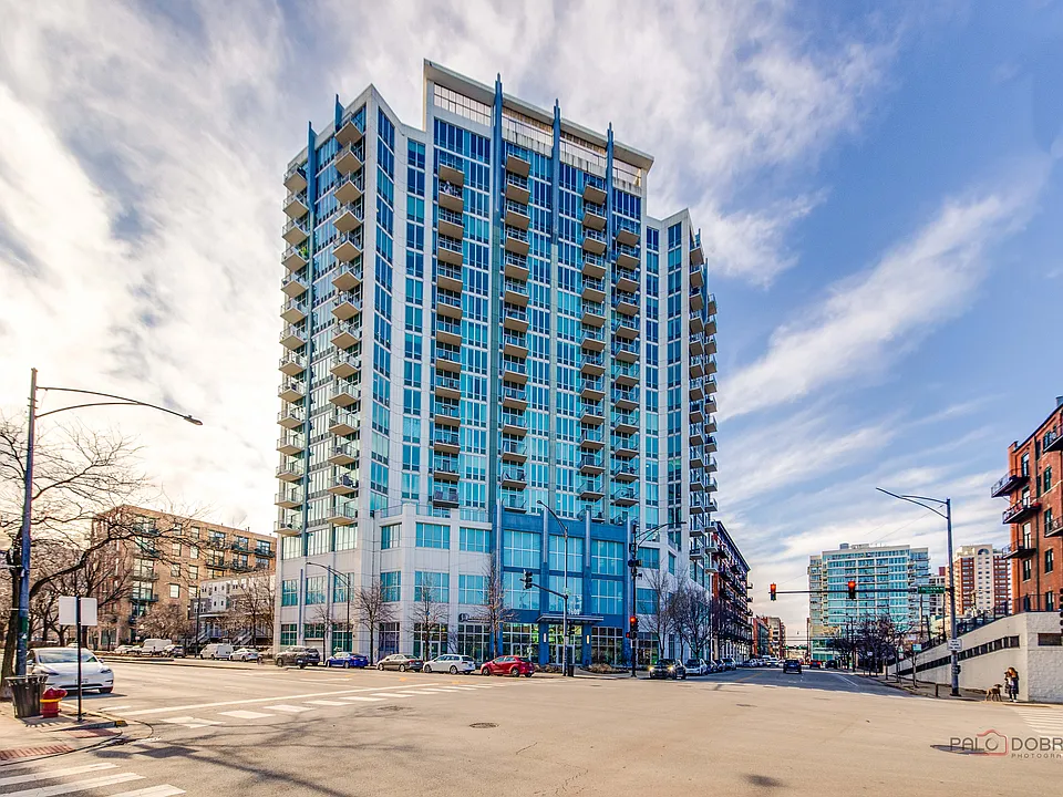 1600 S Indiana Ave #605