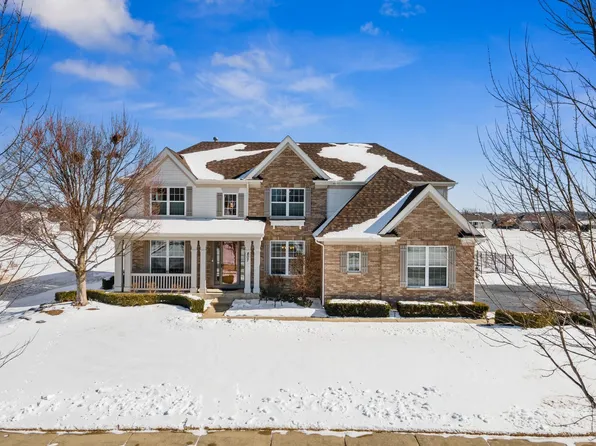 807 Bailey Ln, Hampshire, IL 60140