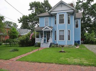 1709 Liberty St, Alton, IL 62002