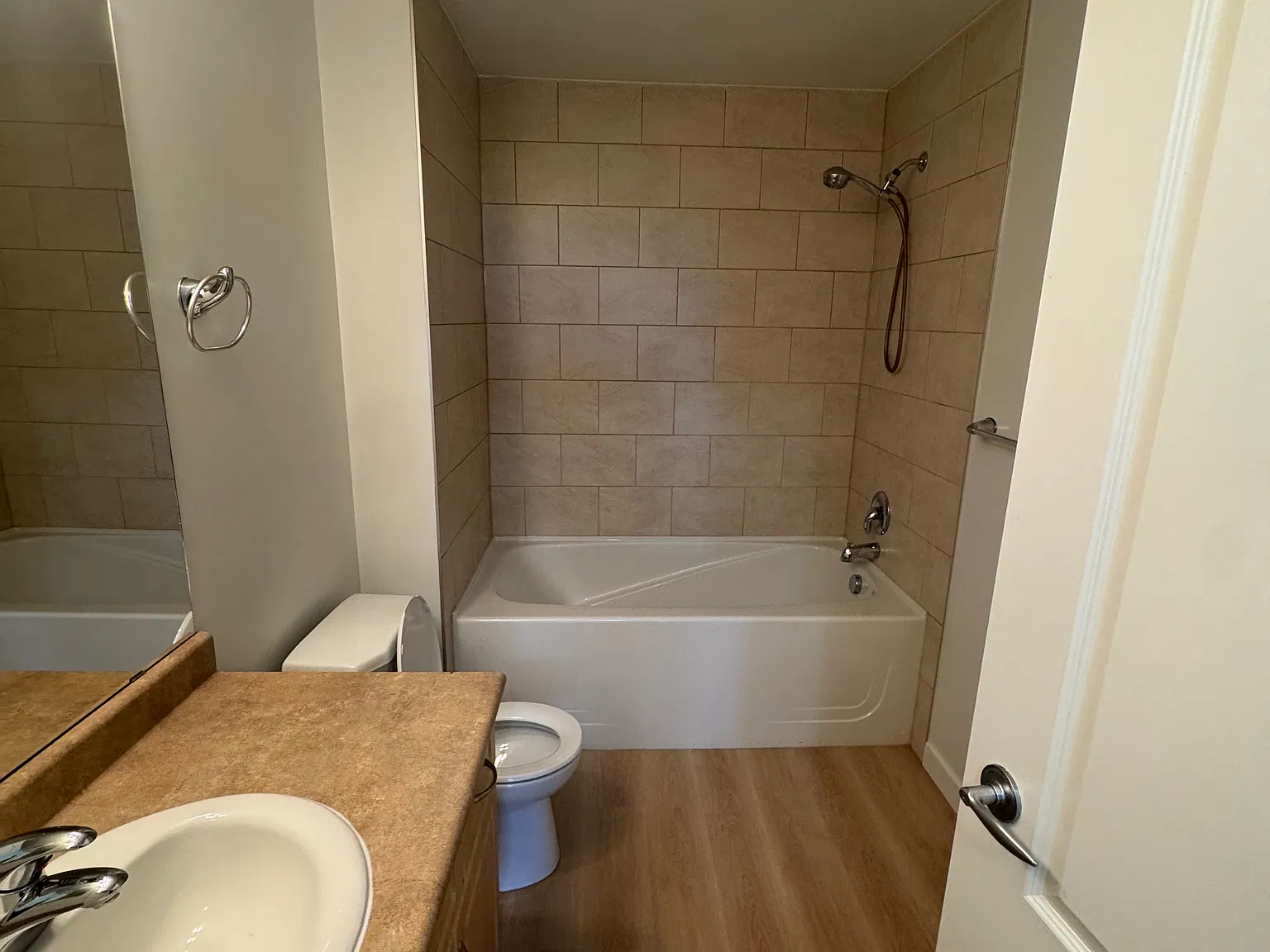 278 Suder Greens Drive Northwest Edmonton — Photo 4