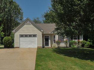 18 Green Oak Dr, Simpsonville, SC 29680
