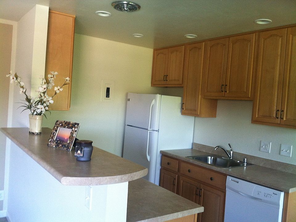 1st image of 2636 Newhall St #Ground