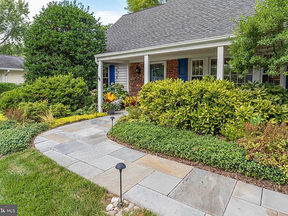 5th image of 4216 Maintree Ct