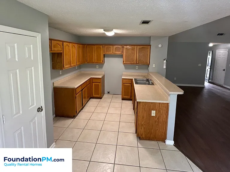 5407 Riverdale Rd — Photo 3
