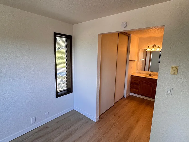 287 NW Market St — Photo 13