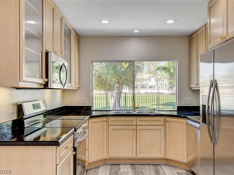 2999 Bel Air Dr — Photo 19