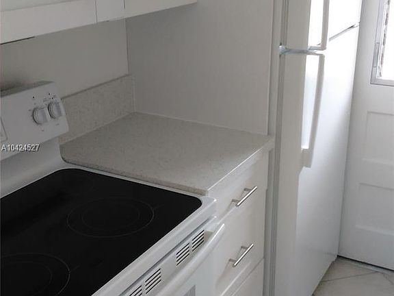 3rd image of 115 Calabria Ave APT 13