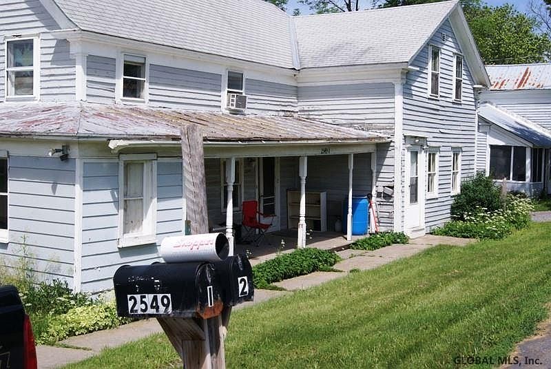 2nd image of 2549 W FULTON Road