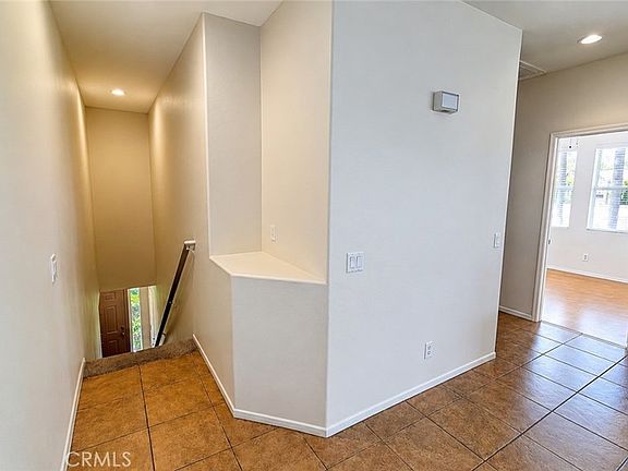 5th image of 28446 Yosemite Dr