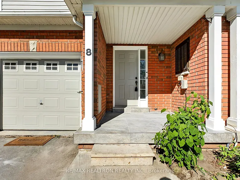 8 Toscana Dr — Photo 2