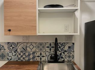 7014 Kercheval St #1, Detroit, MI 48207