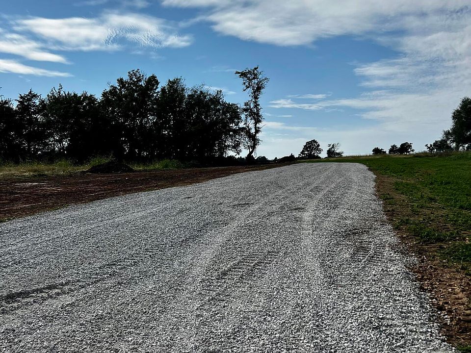 2nd image of 2c Gracewood Lane