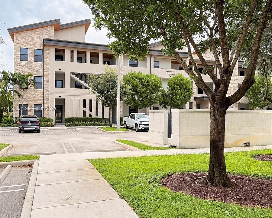 1st image of 7819 NW 104th Ave APT 22