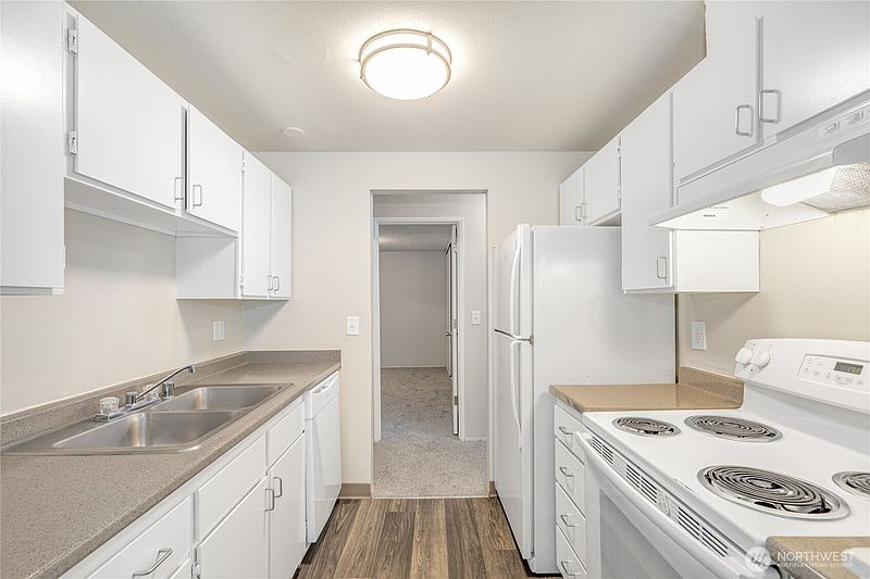 4th image of 177 S 340th Street