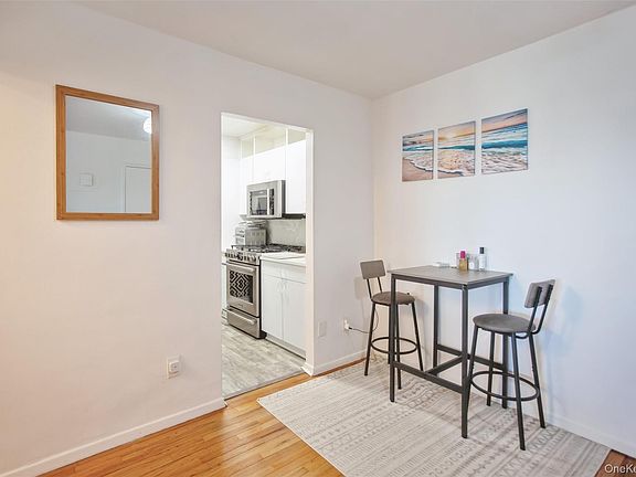 4th image of 711 Shore Road #2C