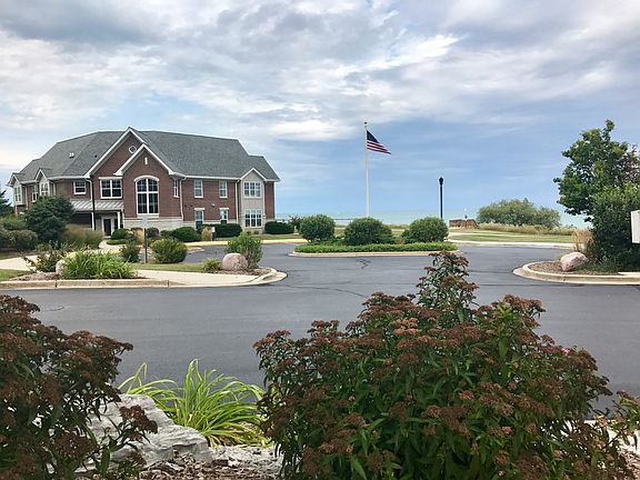 2nd image of 3872 S Lake Dr Unit 203