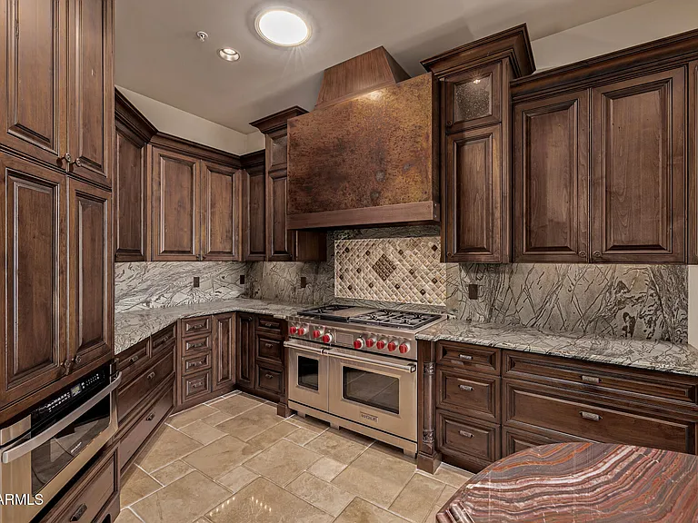 8406 E Calle Buena Vis — Photo 23