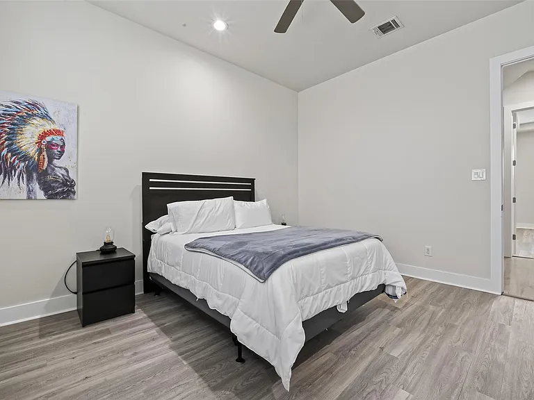 4104 Marina St — Photo 29