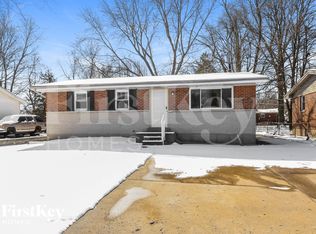 2485 Jenkee Dr, Florissant, MO 63031
