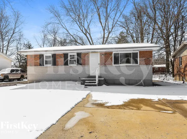 2485 Jenkee Dr, Florissant, MO 63031