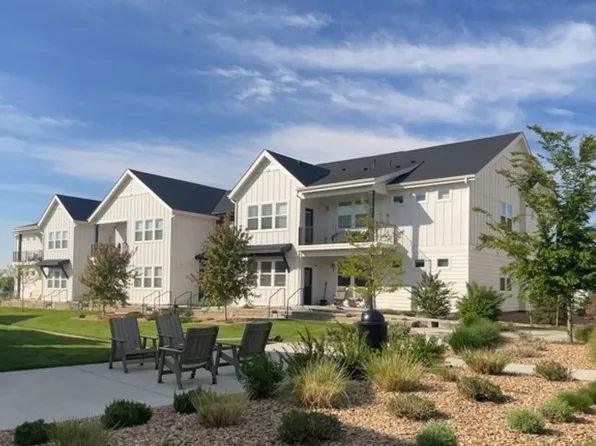 Spacious and Open Condo w/ Modern Finishes, 1790 Heirloom Dr #7, Windsor, CO 80550